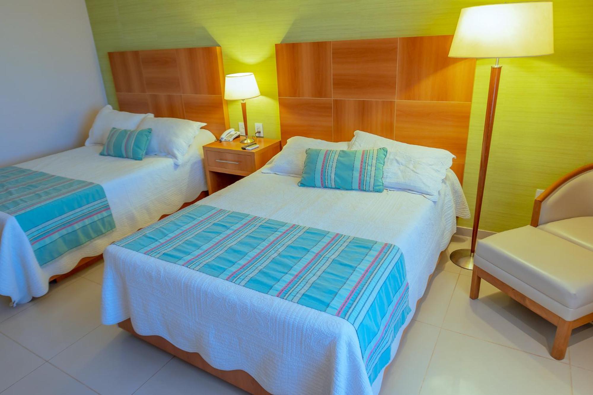 Condado Hotel Casino Пасо-де-ла-Патрия Экстерьер фото